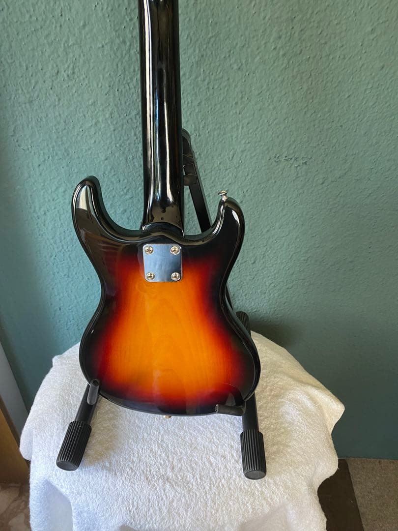 モズライト Mosrite ミニギター