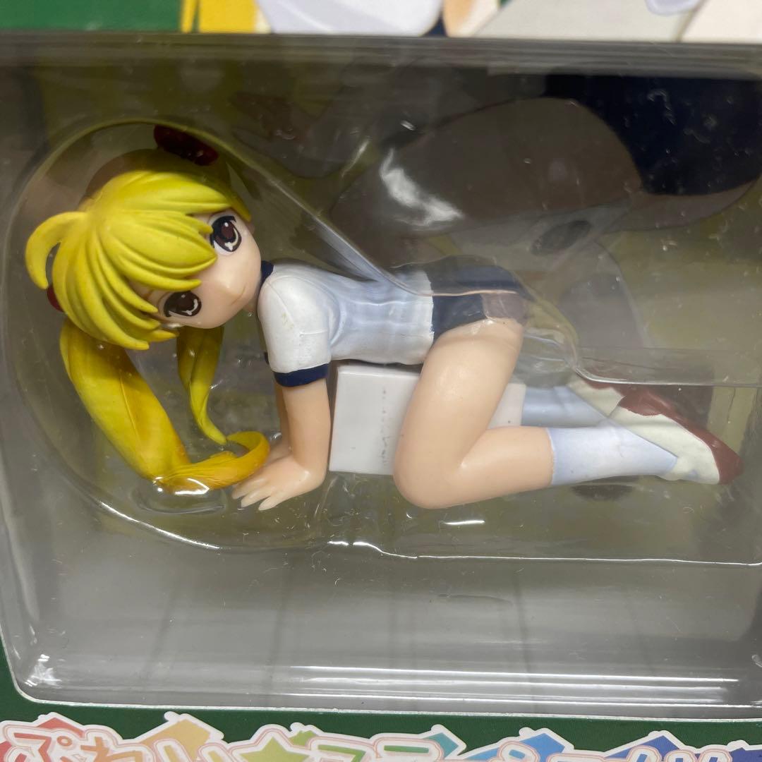 ぷれいステーショナリーフィギュア　はるみ　くるみ　かすみ　はらら　くらら　はらら