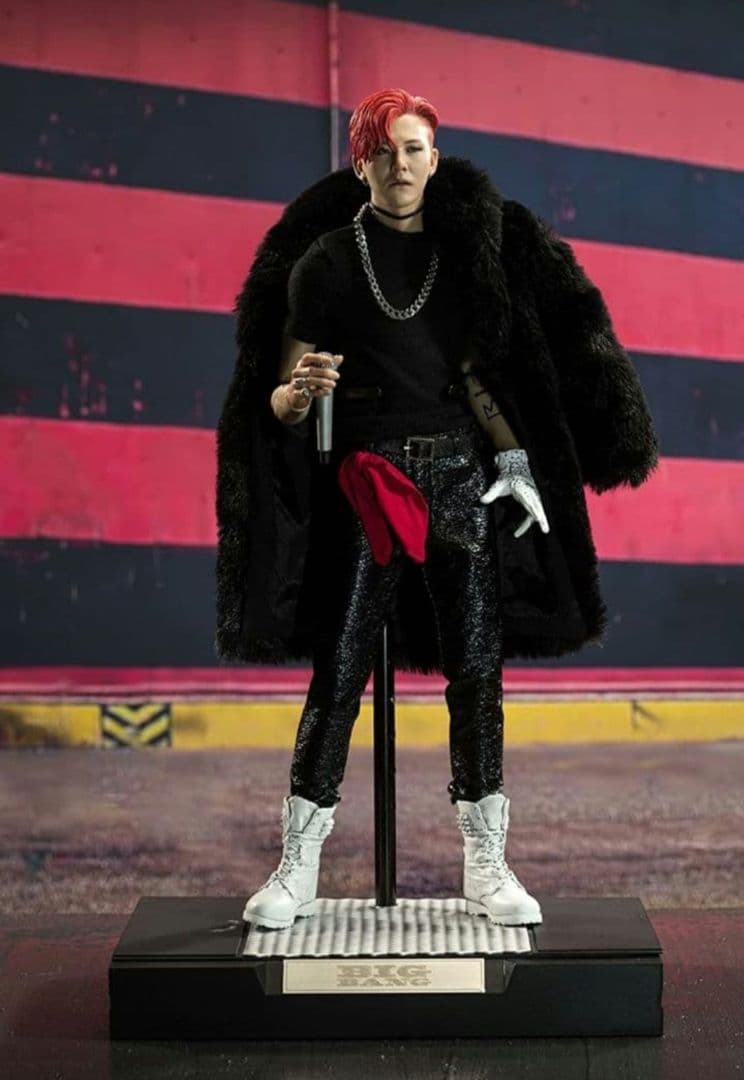 G-DRAGON アクション フィギュア ACTION FIGURE ジヨン