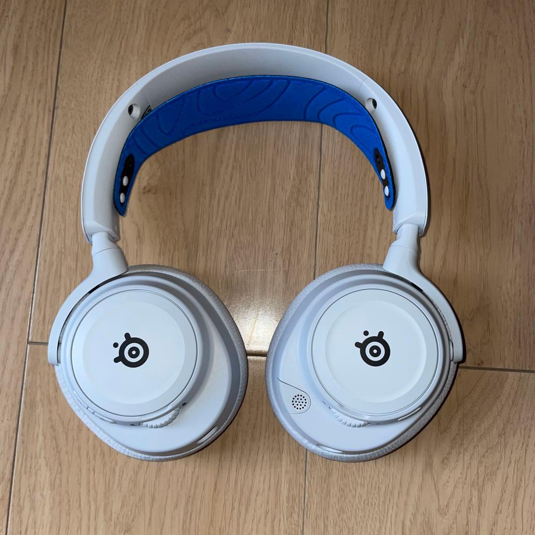 SteelSeries Arctis Nova 7p ホワイト×ブルー