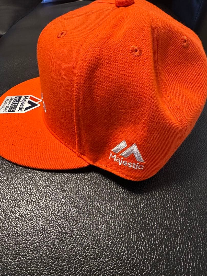 佐田ビルダーズ　サイン入りキャップ　バットボーイズ