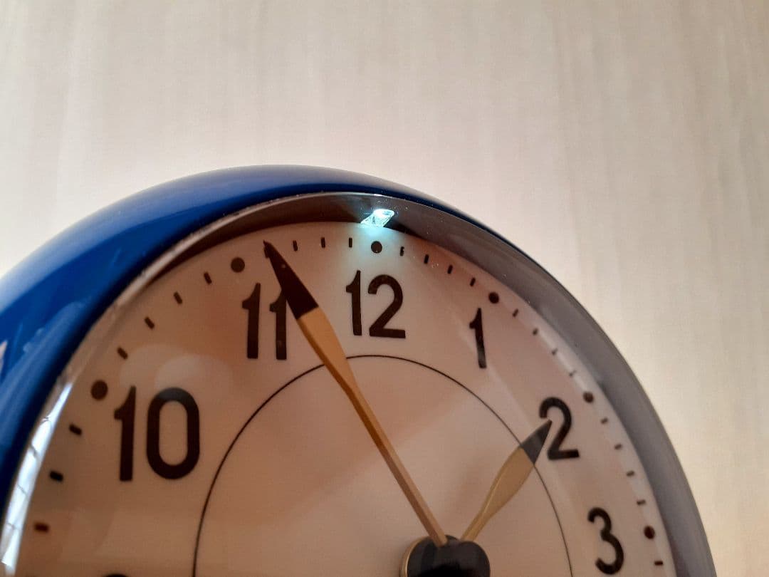 ARNE JACOBSEN　置き時計　テーブルクロック　ネイビー