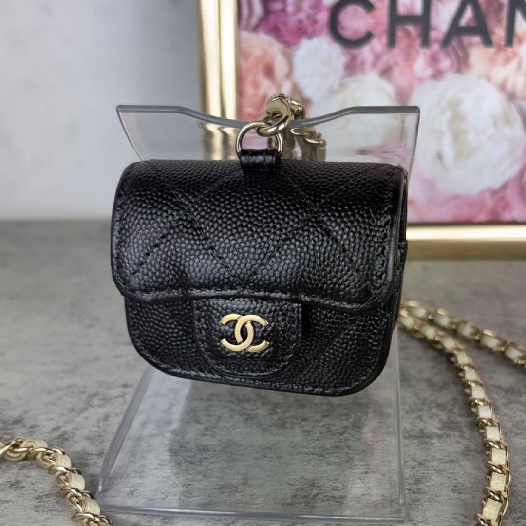 CHANEL マトラッセ　キャビアスキン　AirPods イヤホンケース