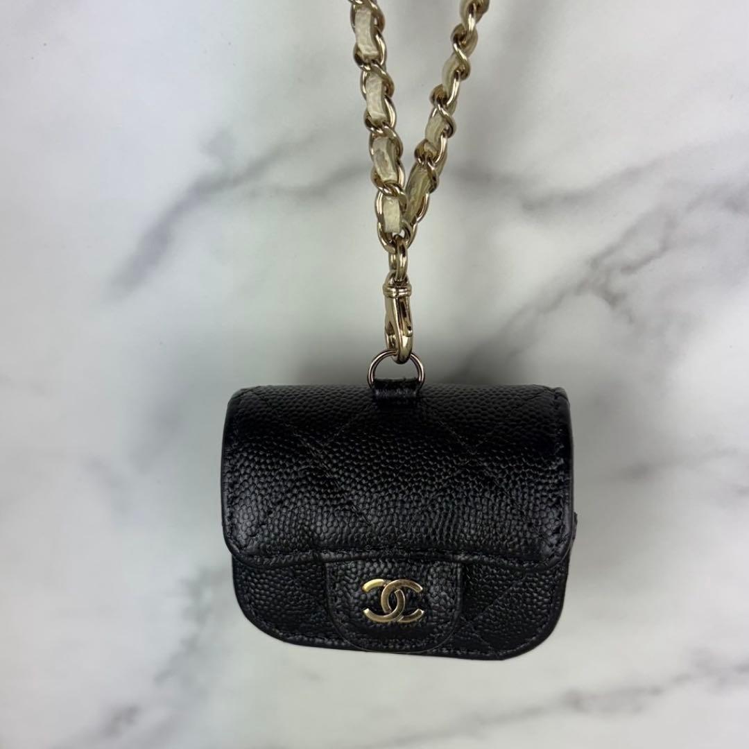 CHANEL マトラッセ　キャビアスキン　AirPods イヤホンケース