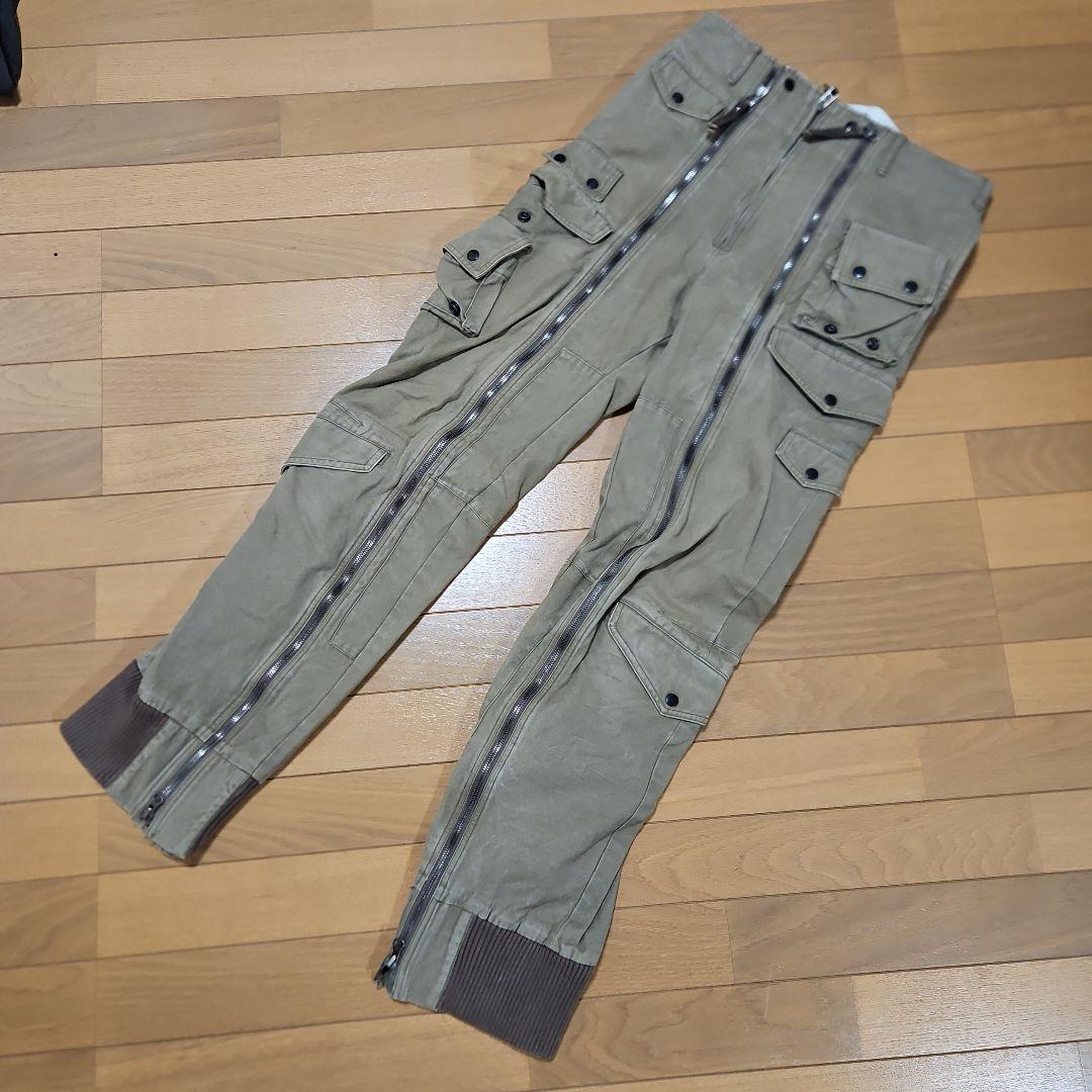 ユリウス フルジップ カーゴパンツ カーキ