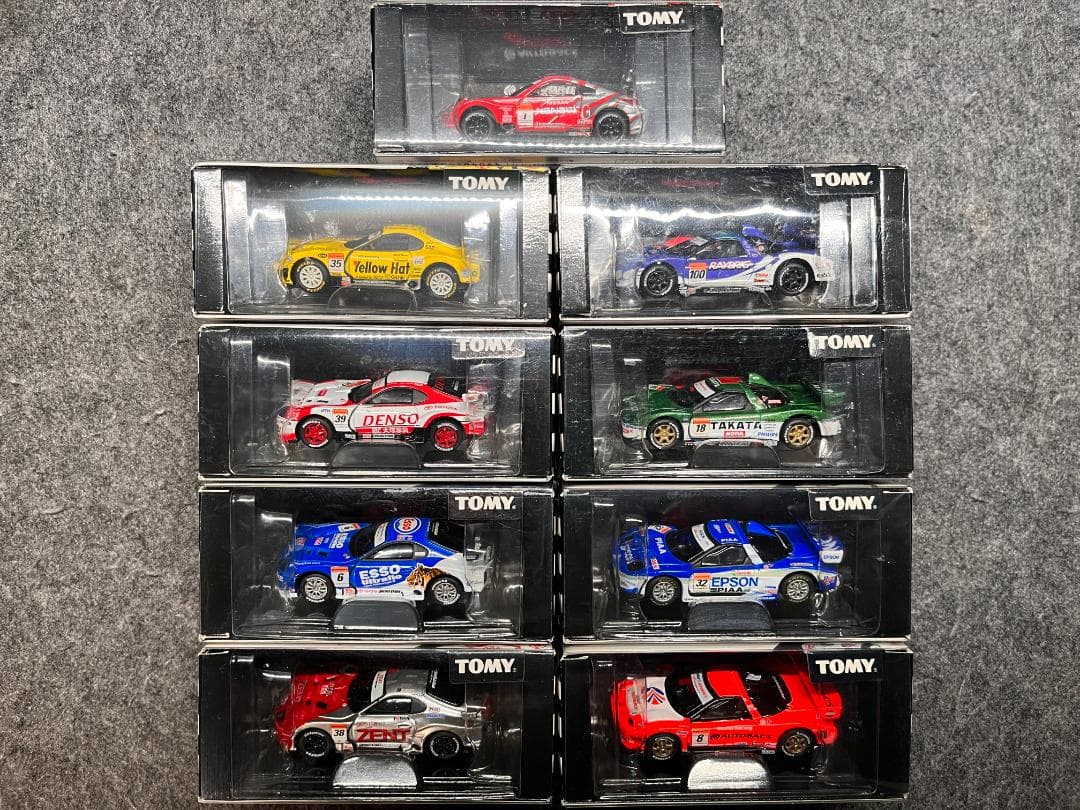 TOMY SUPER GT 2005シリーズのミニカー９台セット　#I006