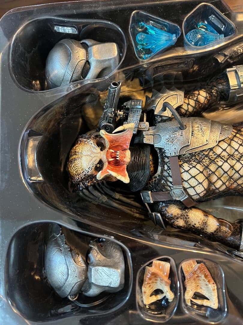 ホットトイズ プレデター クラシックプレデター 1/6