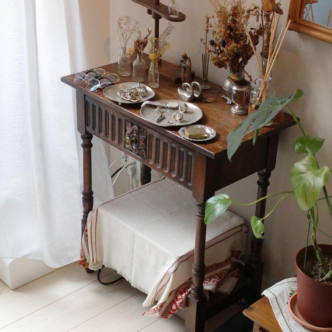 サイドテーブル　カフェテーブル 花台 アンティーク　木製　昭和レトロ