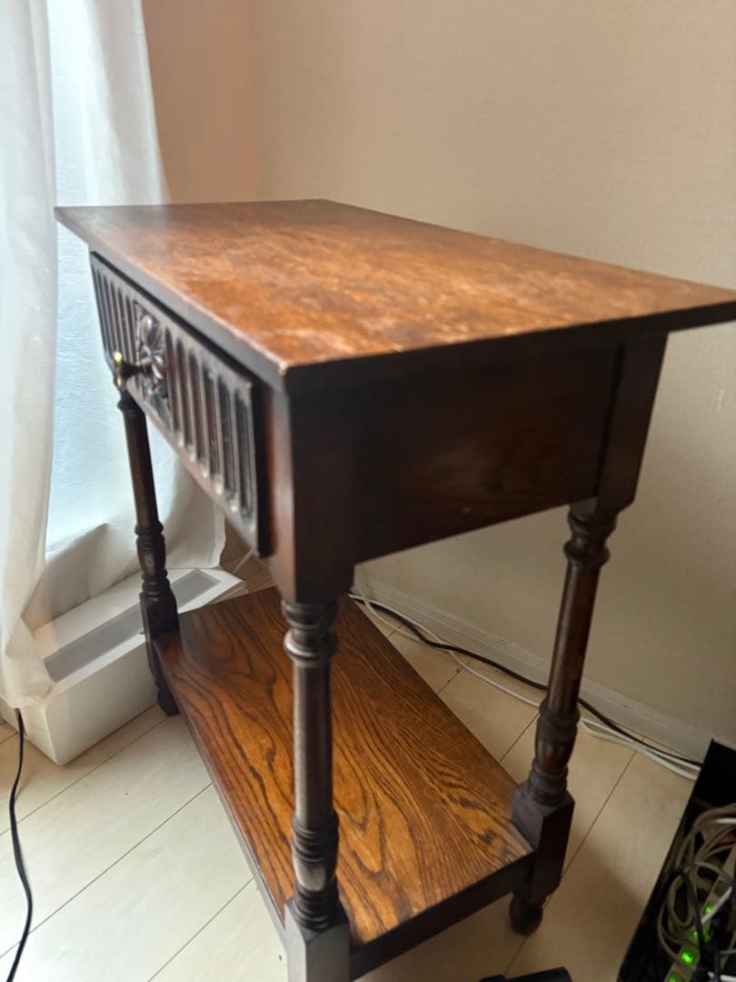 サイドテーブル　カフェテーブル 花台 アンティーク　木製　昭和レトロ