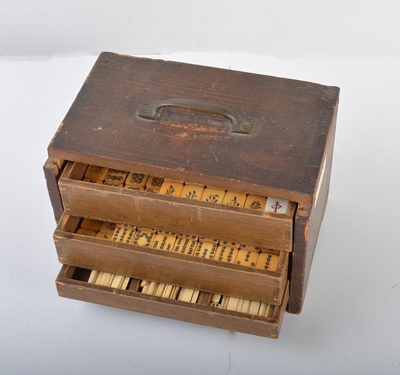 中国　竹嵌　骨牌　背竹牌　麻雀牌　箱付　V　8696