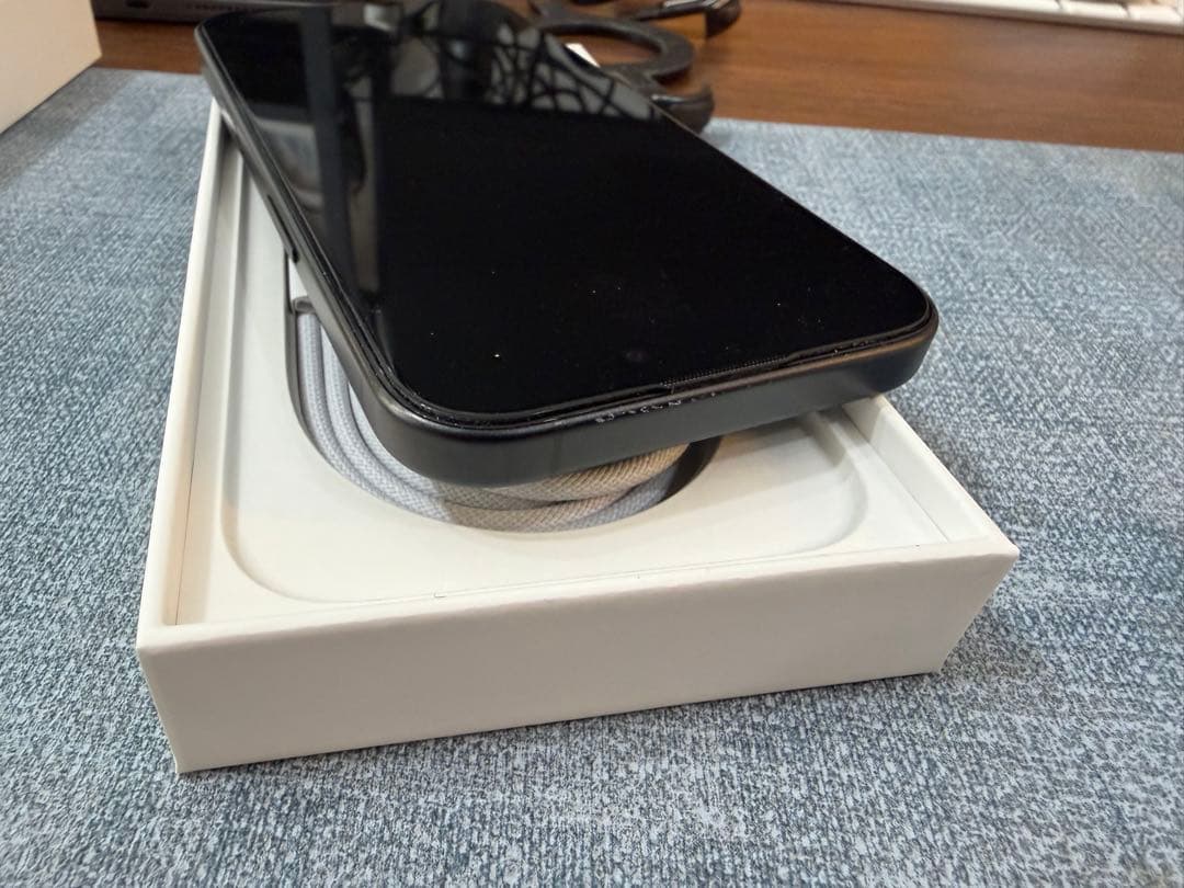 【おまけ付き】iPhone16 Black 128GB SIMフリー