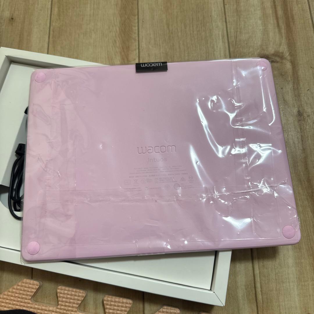 Wacom Intuos ピンク タブレット USBケーブル付き
