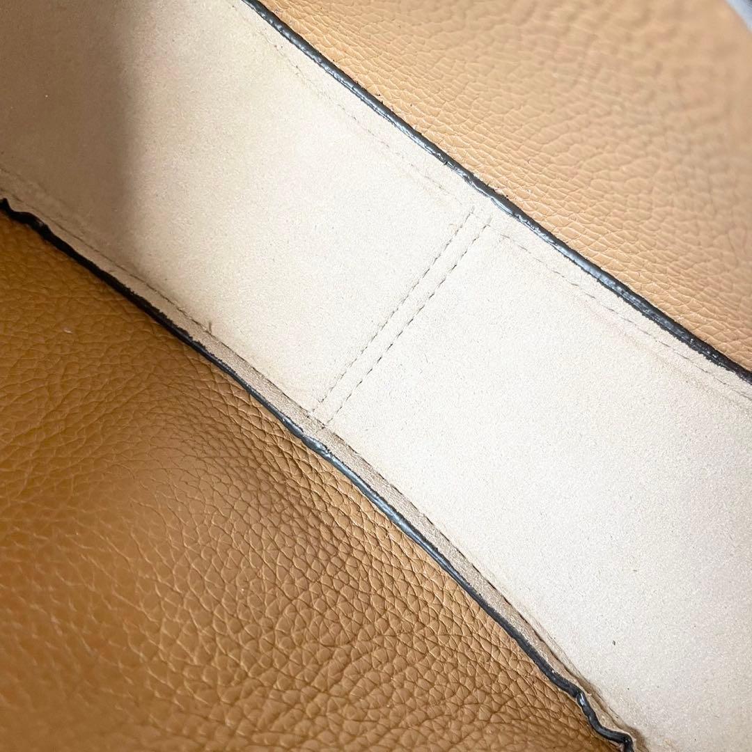 ピノ様【ほぼ新品】TORY BURCH ティア カメラバッグ ショルダーバッグ