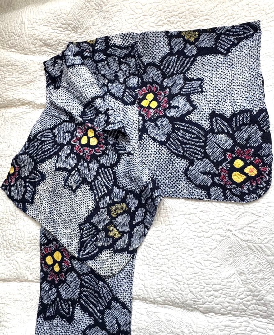 ご奉仕価格 ◆ 粋な大人の浴衣 ◆ 有松絞り 花繋ぎ 逸品