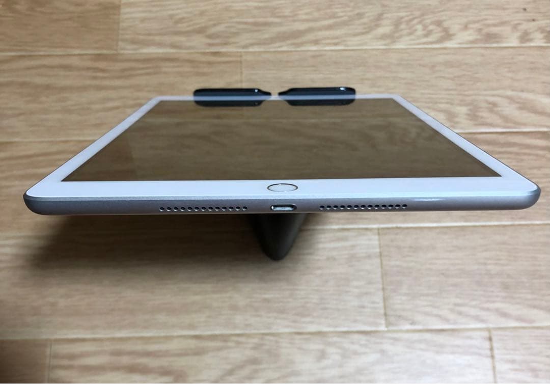 Ipad 第7世代32GB シルバーWi-Fiモデルバッテリー97%美品