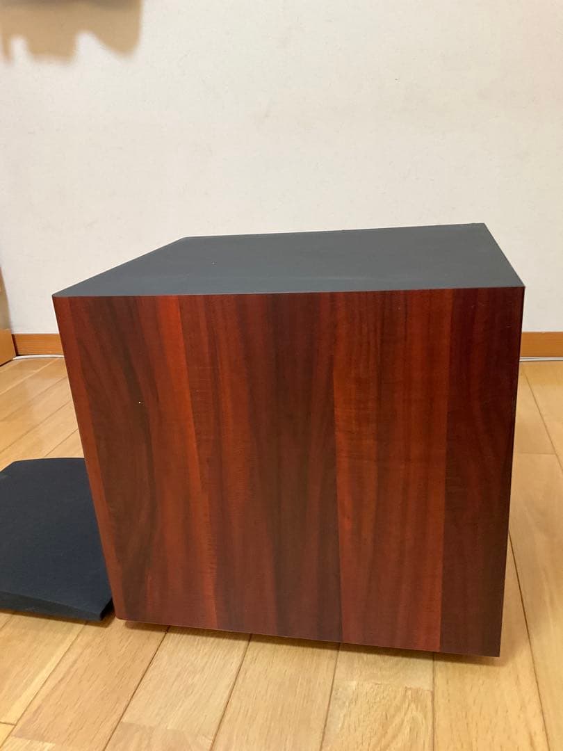 JBL STAGE A100P スーパーウーファー　木目調、お譲りします。