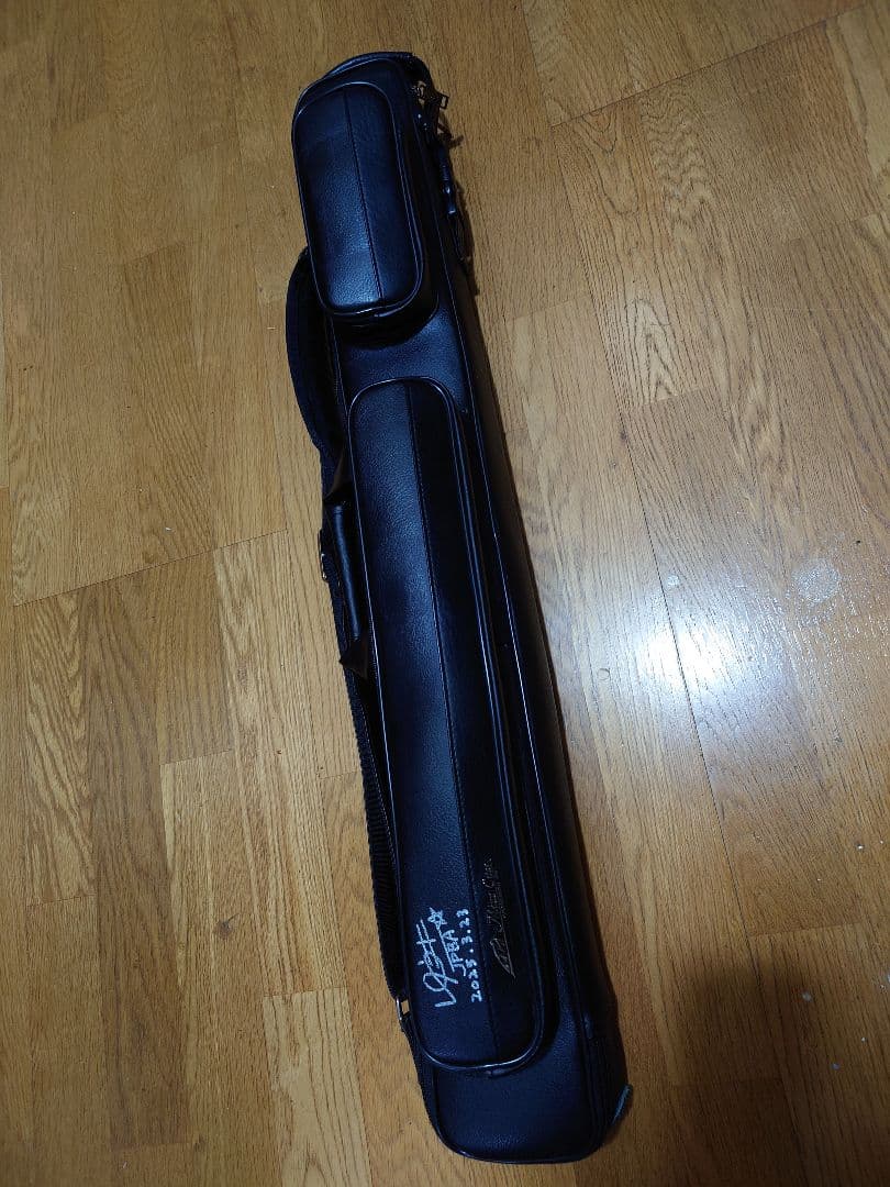 【かお】MEZZ メッヅビリヤードケース サイン入り