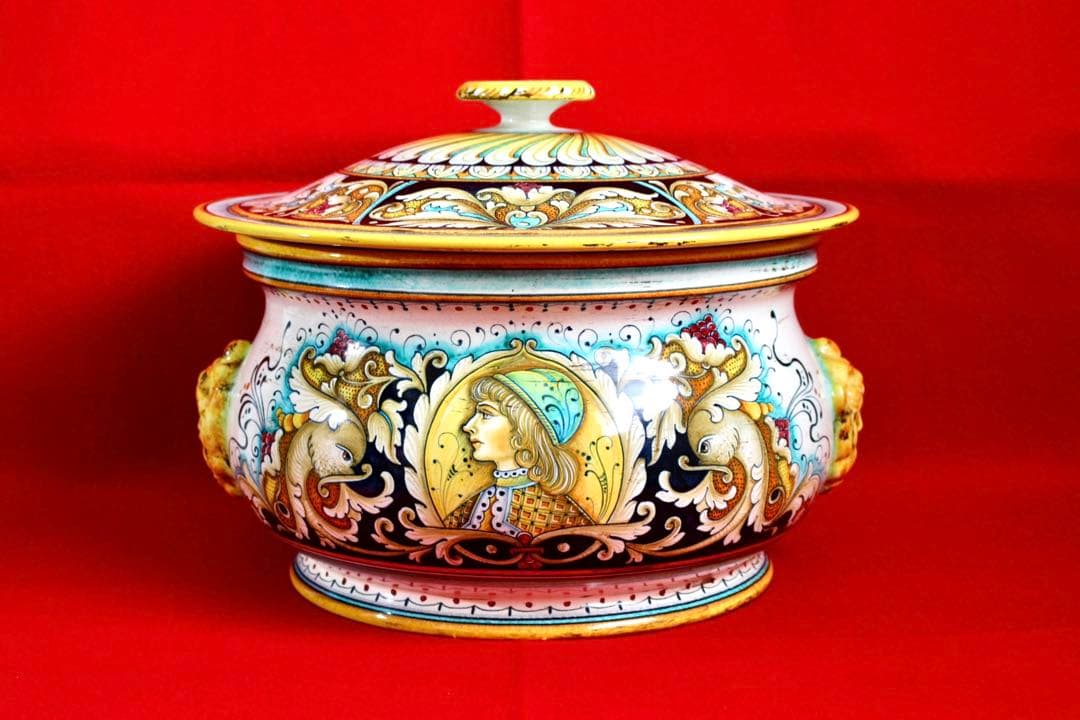 イタリア雑貨【デルータ　マヨルカ焼き　蓋付きセンターピース】