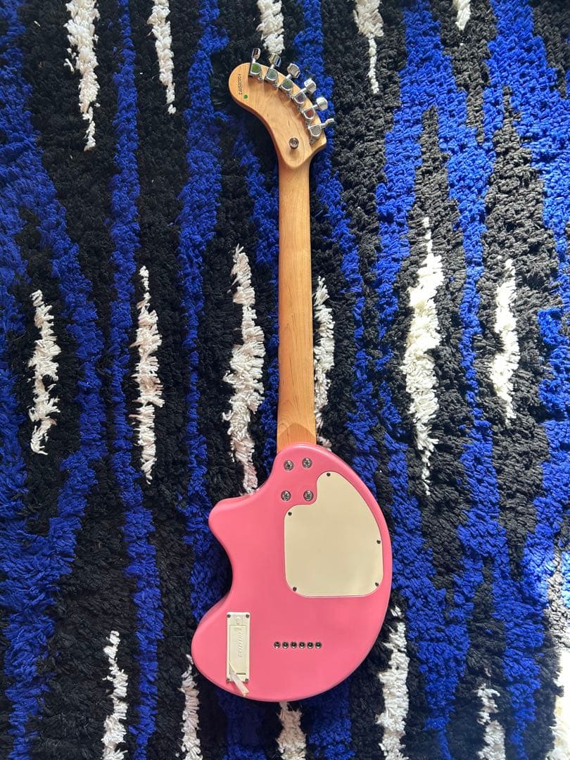 Fernandes ZO-3HK サンリオコラボモデル ハローキティ