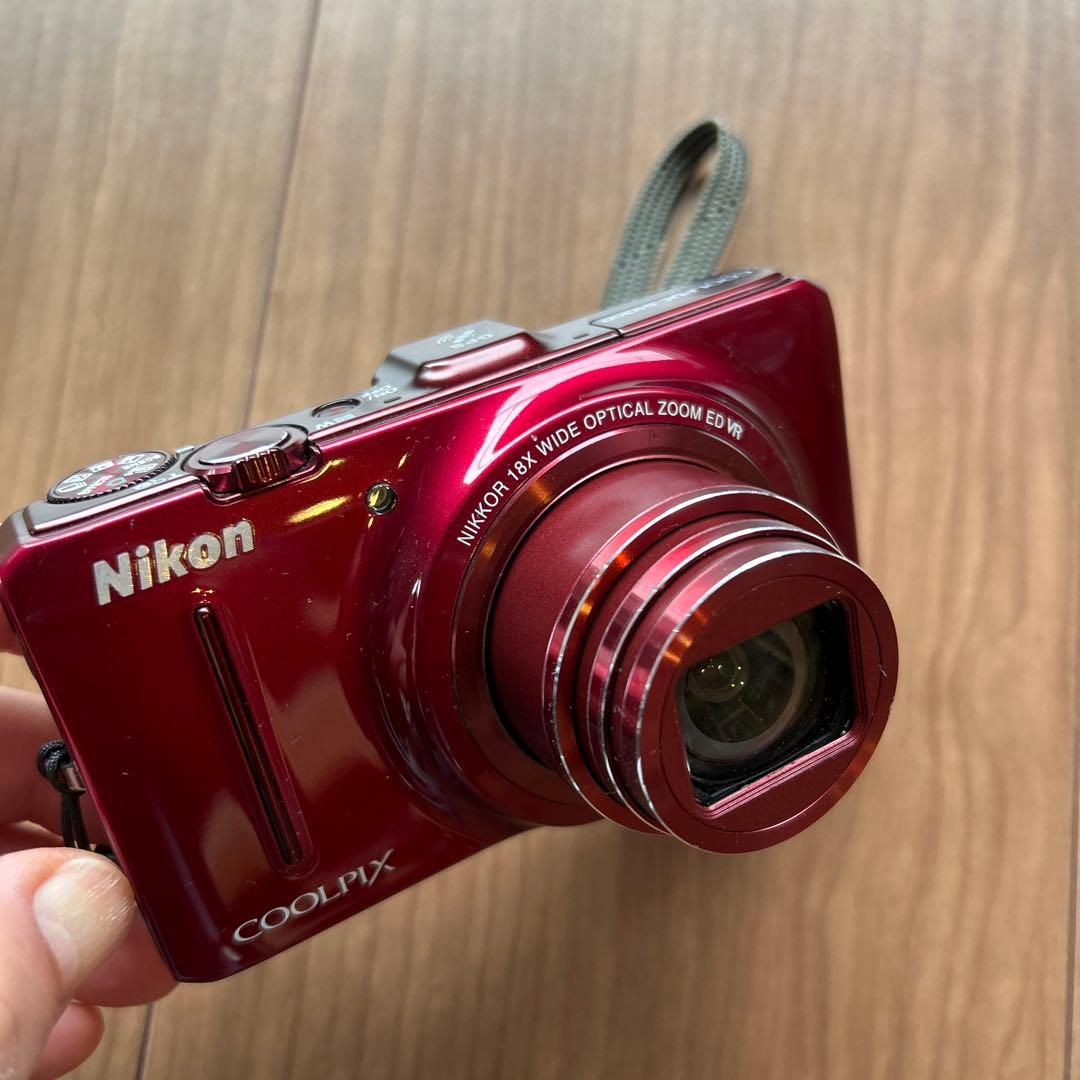 Nikon COOLPIX レッド 18倍ズーム