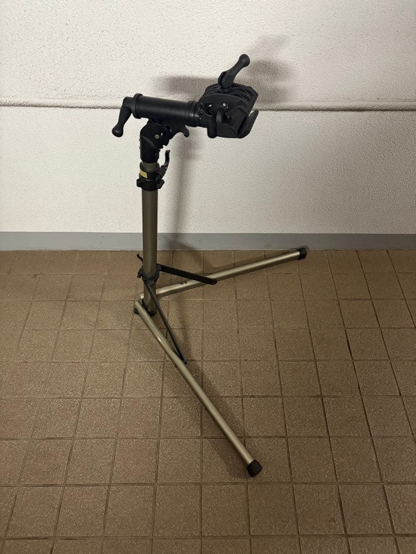 BIKE HAND メンテナンススタンド