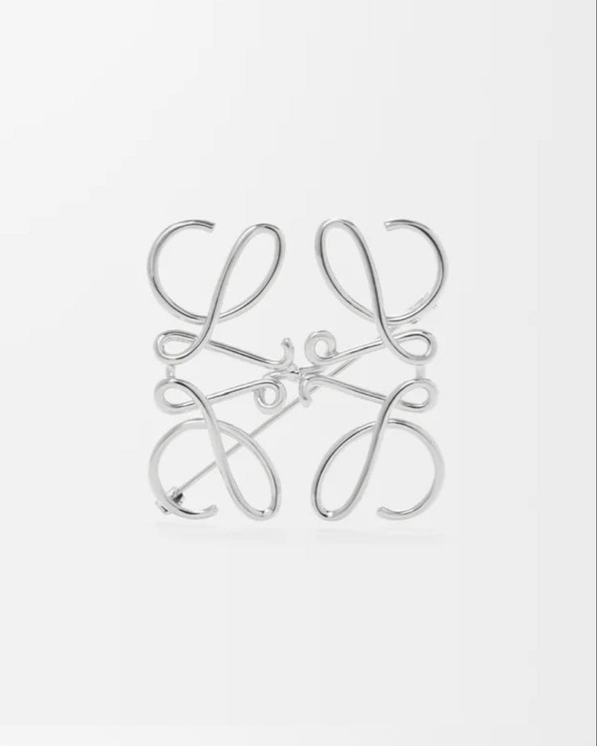 LOEWE(ロエベ) アナグラム ブローチ