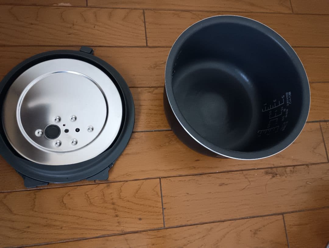 23年製❗パナソニック、圧力IH炊飯器(5.5合炊き）