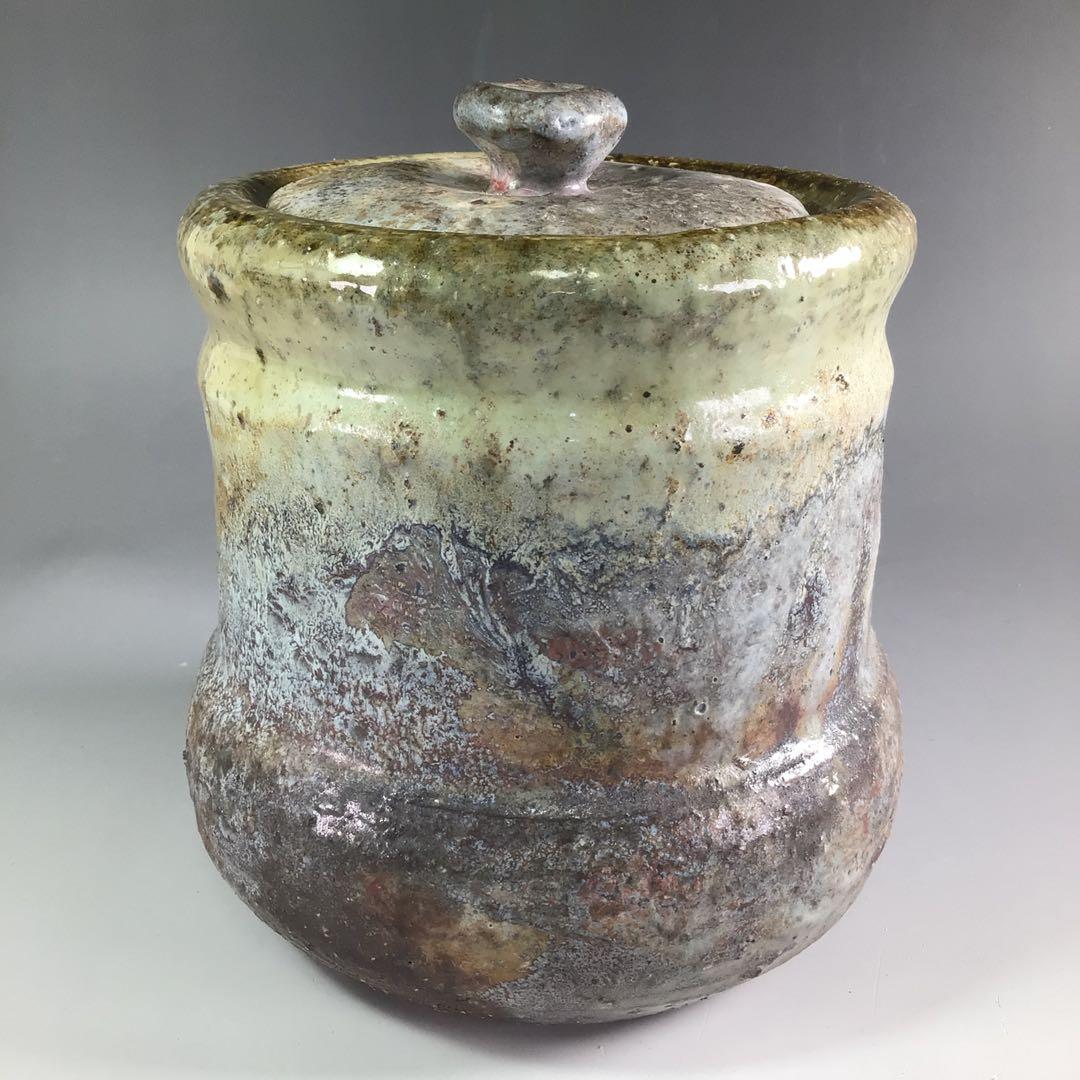 Ｒ６８　水指　『萩焼』『中村龍和造』　共箱　茶道具