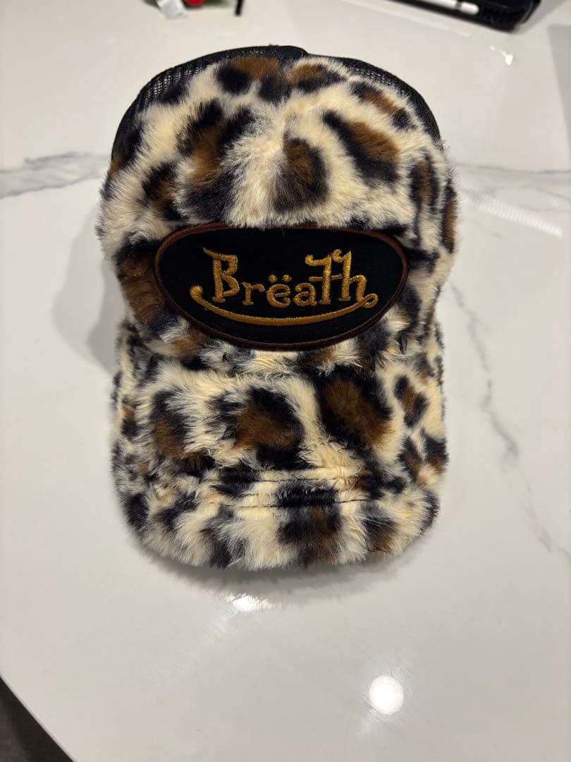 breath レオパードキャップ