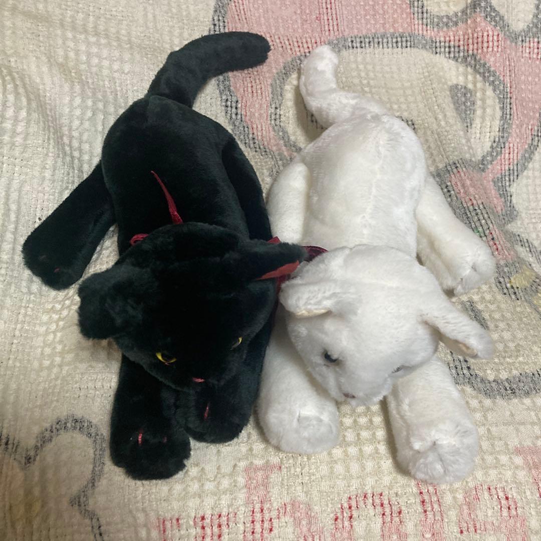 モンスイユ　ララ　黒猫＆白猫　ぬいぐるみ　中古品　バラ売り不可