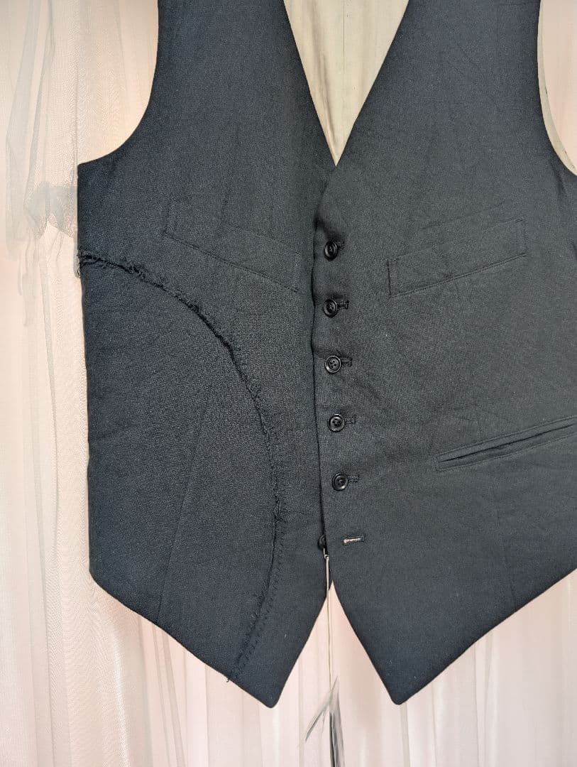 SS25 yohji S'yte ベスト