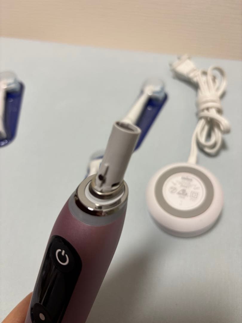 専用ページ　　オーラルbブラウン 電動歯ブラシ