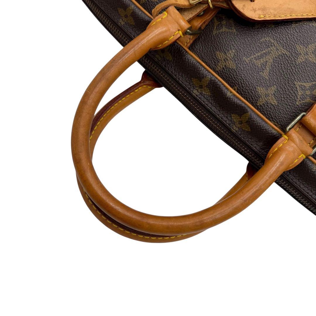 6138 ルイヴィトン モノグラム ポルトドキュマンヴォワヤージュ M40226