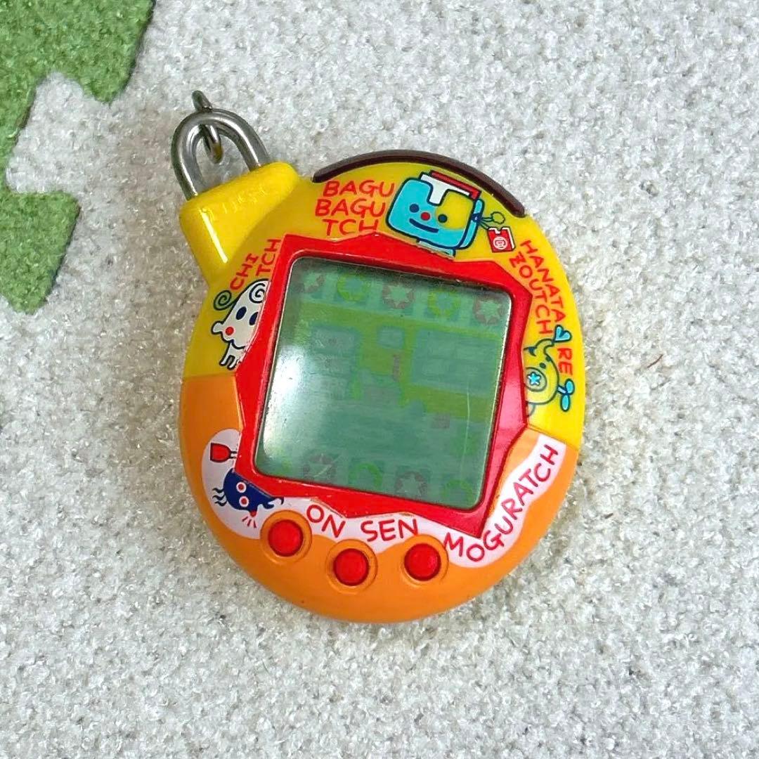 いぇー！ふぁみりーイロイロ！たまごっちプラス ふぁみたまペット柄