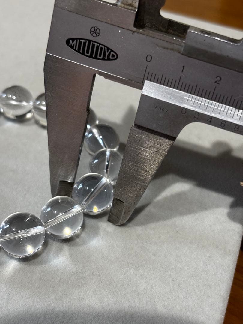 【月末SALE‼️】天然水晶　14mm珠ブレスレット