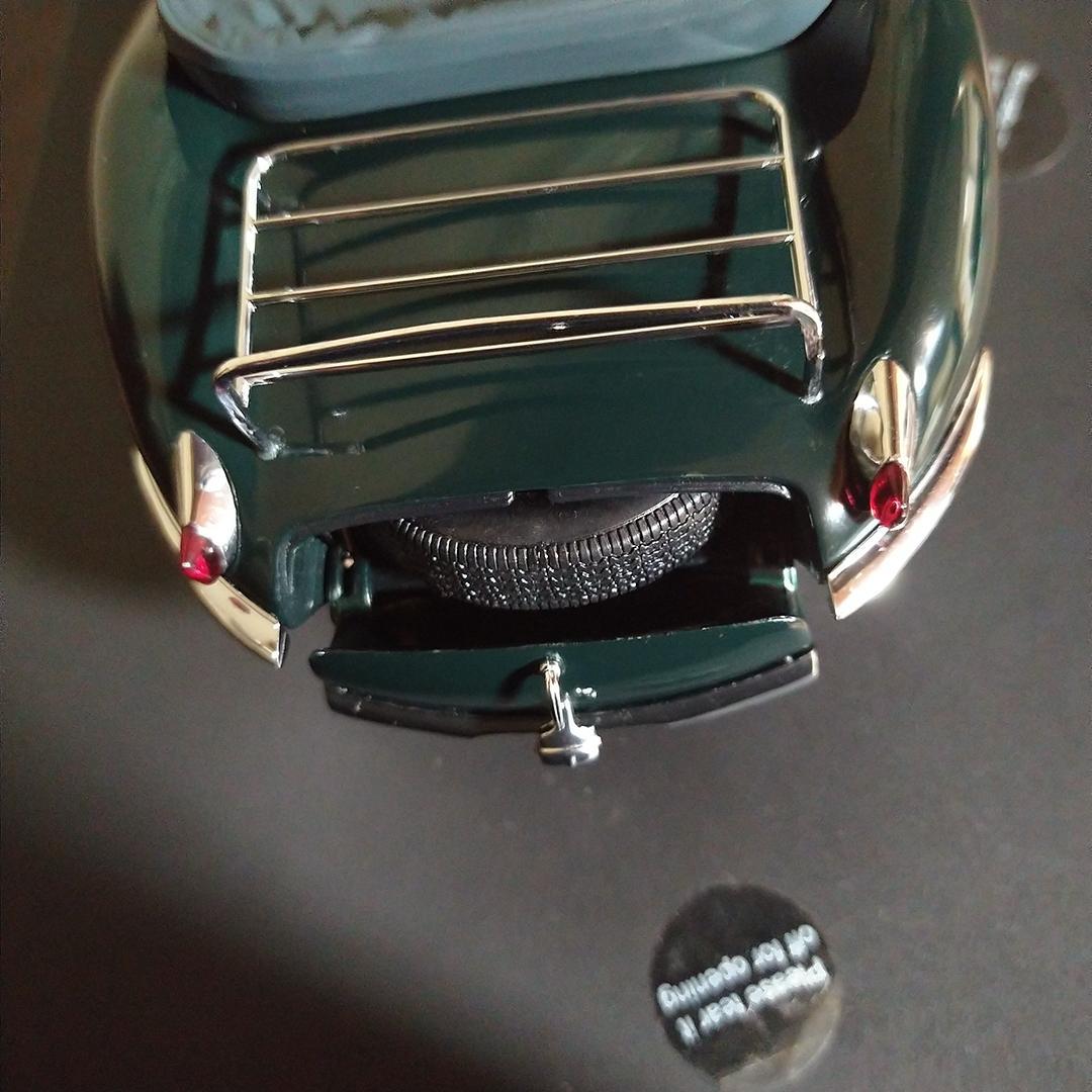 F*N様 オートアート ジャガー XKSS スティーブ・マックイーン