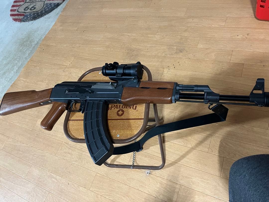 東京マルイ電動エアガン　AK47 セミ・フルオート　バッテリー付属　おまけあり