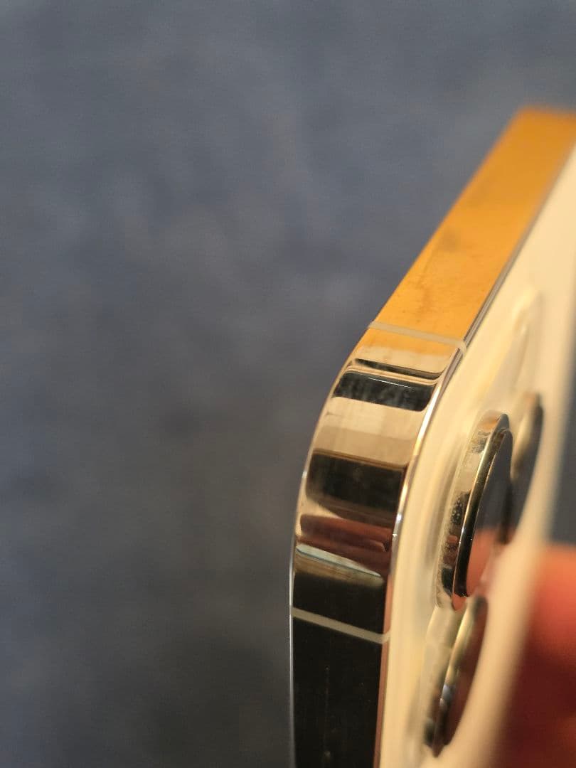 iPhone 13 Pro シルバー 本体とクリアケース