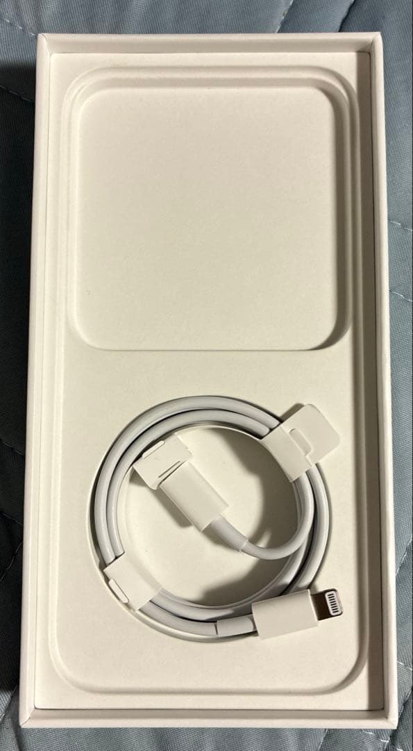 【ホワイト】【美品】iPhone14Plus 256GB SIMフリー