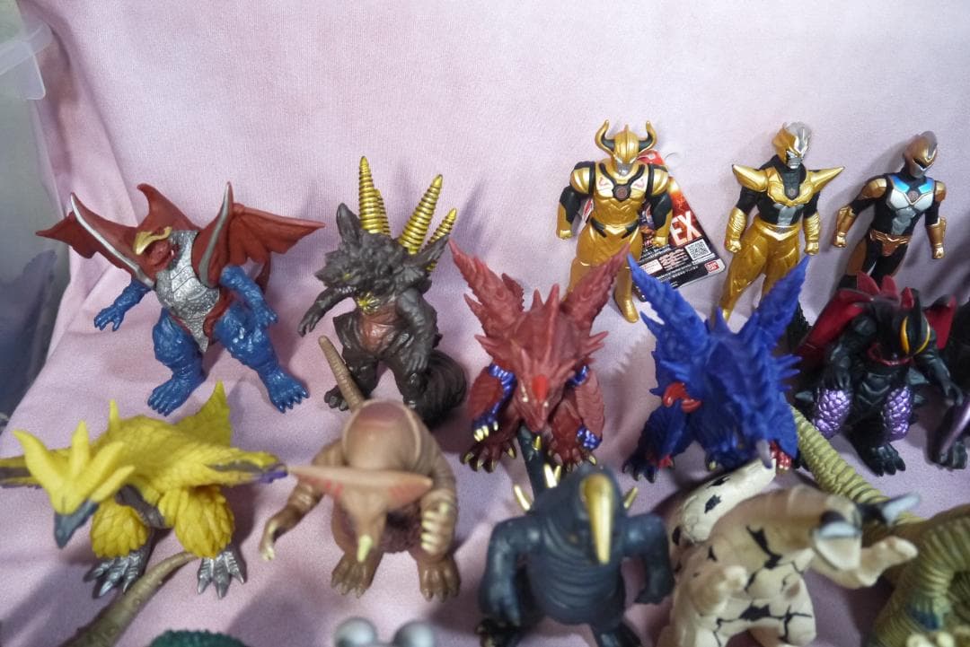 ウルトラヒーローシリーズ500　ウルトラ怪獣シリーズ500　ソフビ　106体