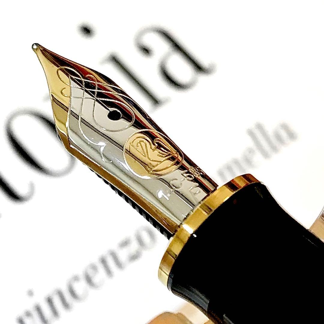 ☆ほぼ新品☆素晴らしいペリカン万年筆M600グリーン縞（Ｆ)☆書き味抜群