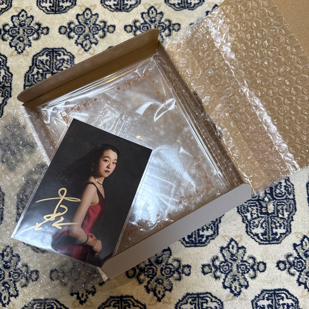 浅田真央　サイン入りフォトとフレーム