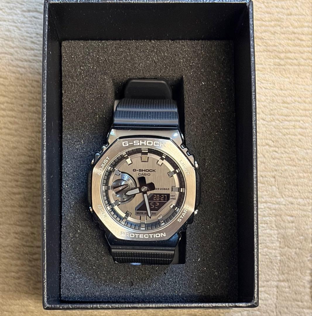 【新品同様品】GーSHOCK 2100シリーズ/GM-2100-1AJF