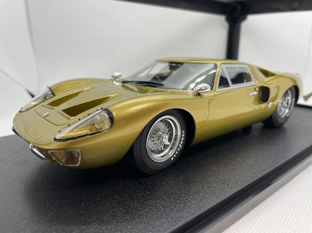 104-031 Cult 1/18 フォード GT40 Mk III 1966