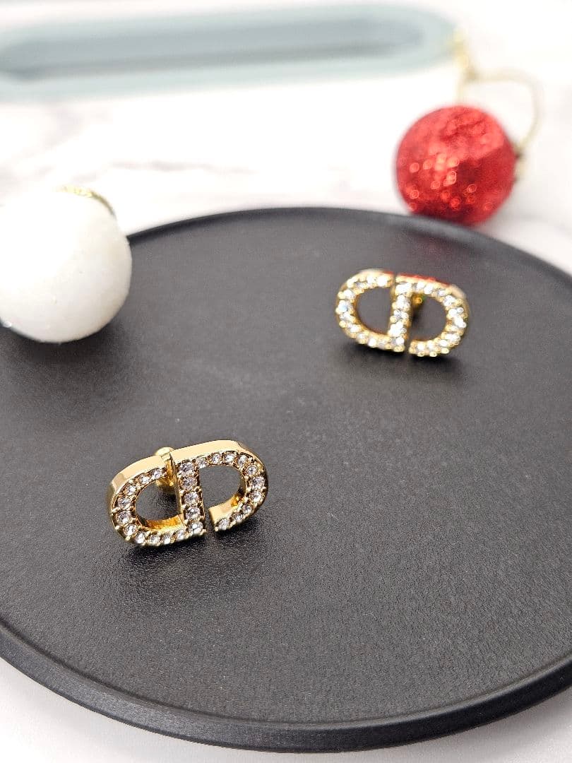 Christian Dior ディオール Petit CD スタッドピアス