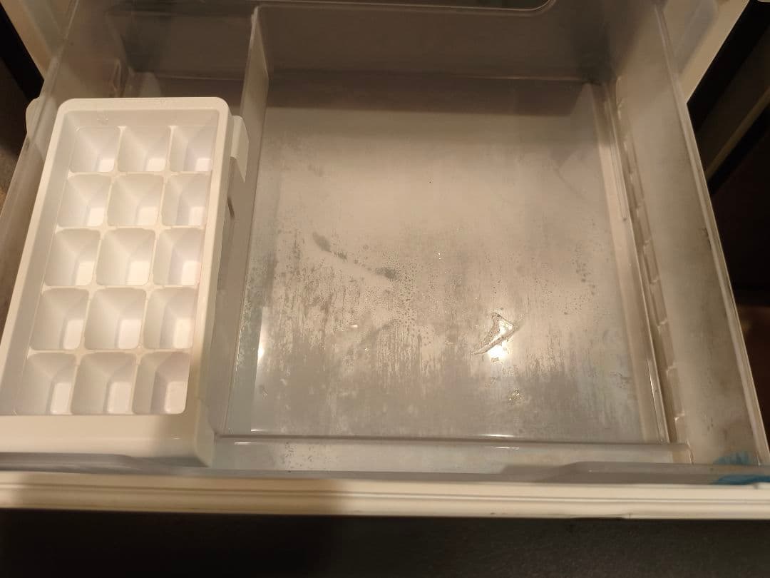 TOSHIBA ブラック冷蔵庫　170L　GR-V17BS(K)