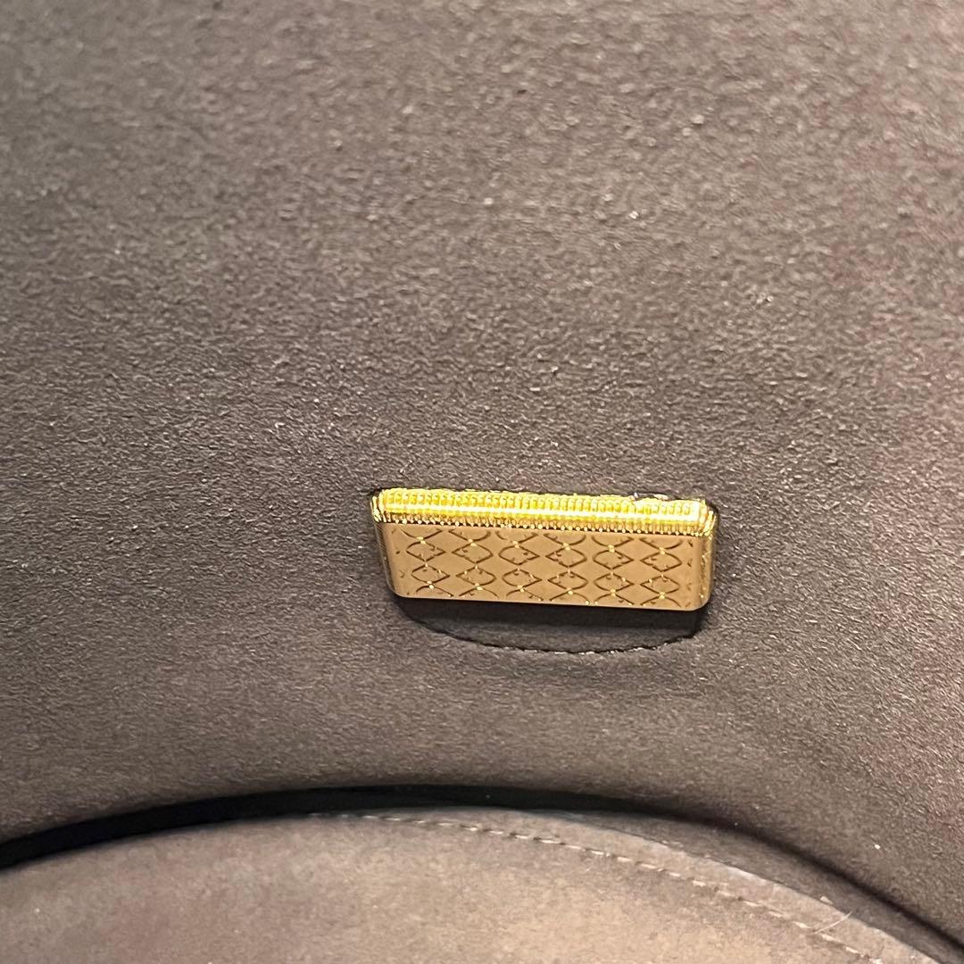 フルラ ショルダーバッグ 2way コロナ 巾着 ポーチ付　バケット レザー