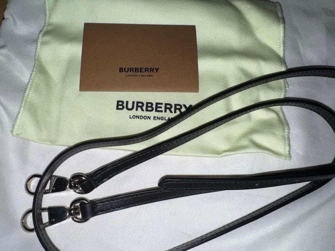 ⭐︎最終価格⭐︎Burberry TBロゴミニ財布　ショルダー財布　レザー