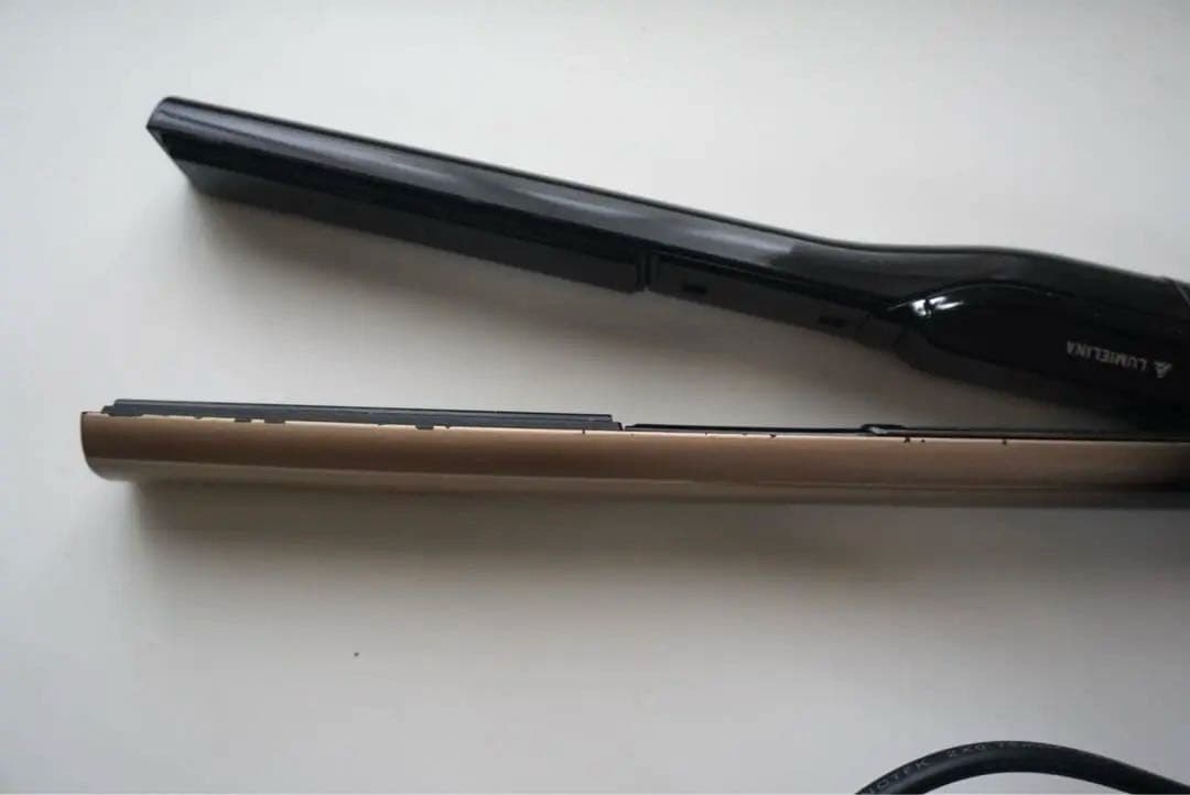 ヘアビューロン4D Plus ストレートヘアアイロン