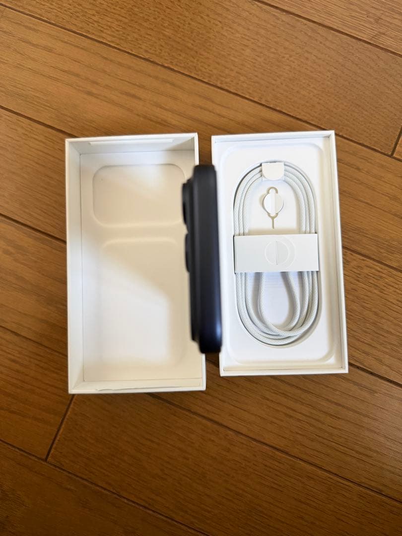 海外版 物理SIM iPhone 17 Pro Deep Blue 512GB